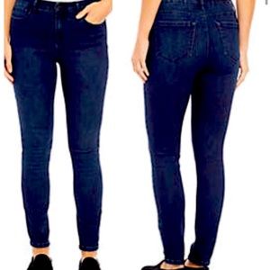 Ellen tracy Refined mid rise skkiny jean